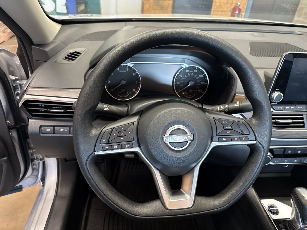 New 2026 Nissan Altima 2.5 SV FWD image 11