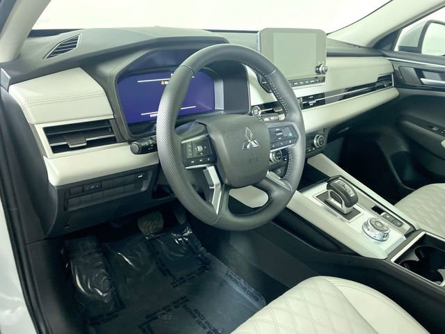 Used 2023 Mitsubishi Outlander SEL image 23