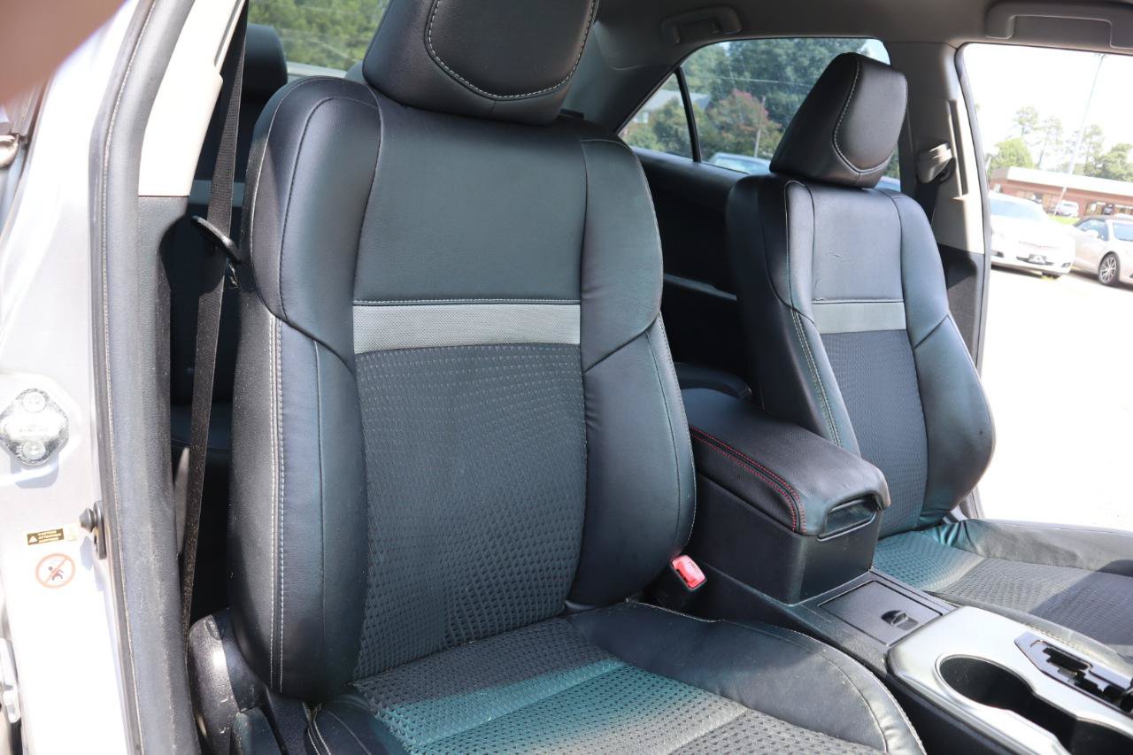 Used 2012 Toyota Camry SE FWD image 21