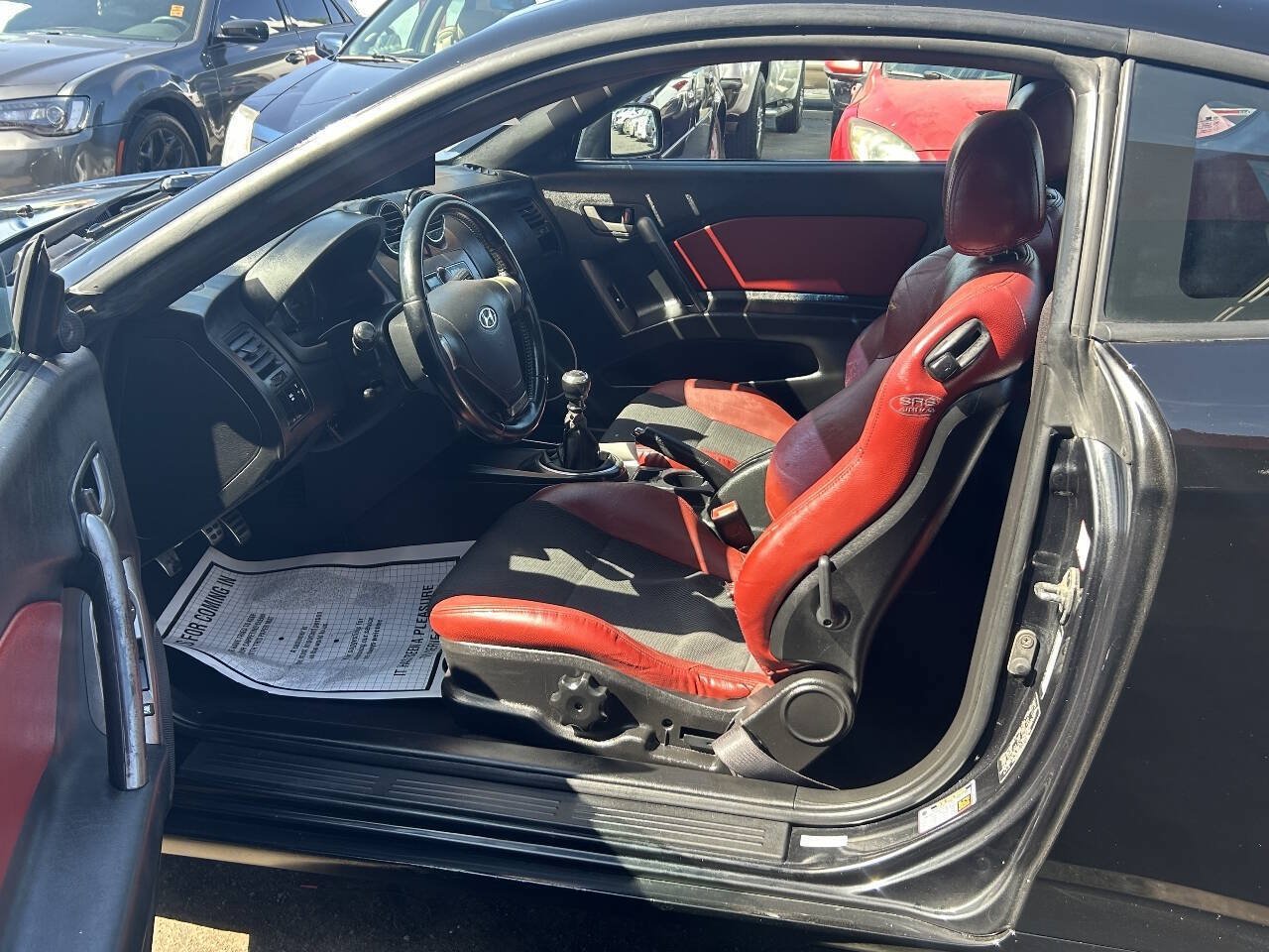 Used 2007 Hyundai Tiburon FWD image 15