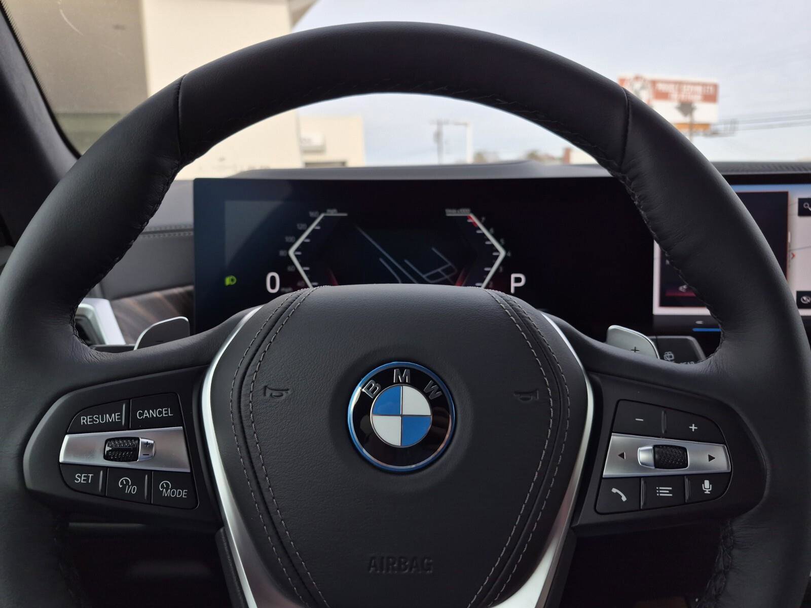 New 2026 BMW X5 xDrive50e w/ Climate Comfort Package image 11