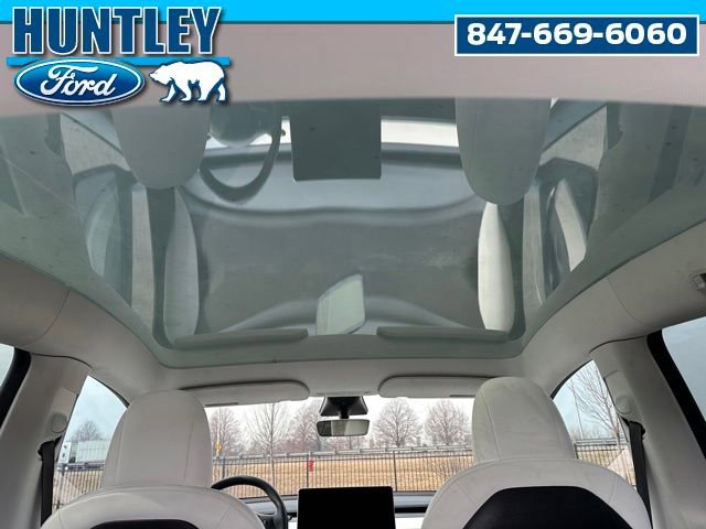 Used 2023 Tesla Model Y Performance image 12