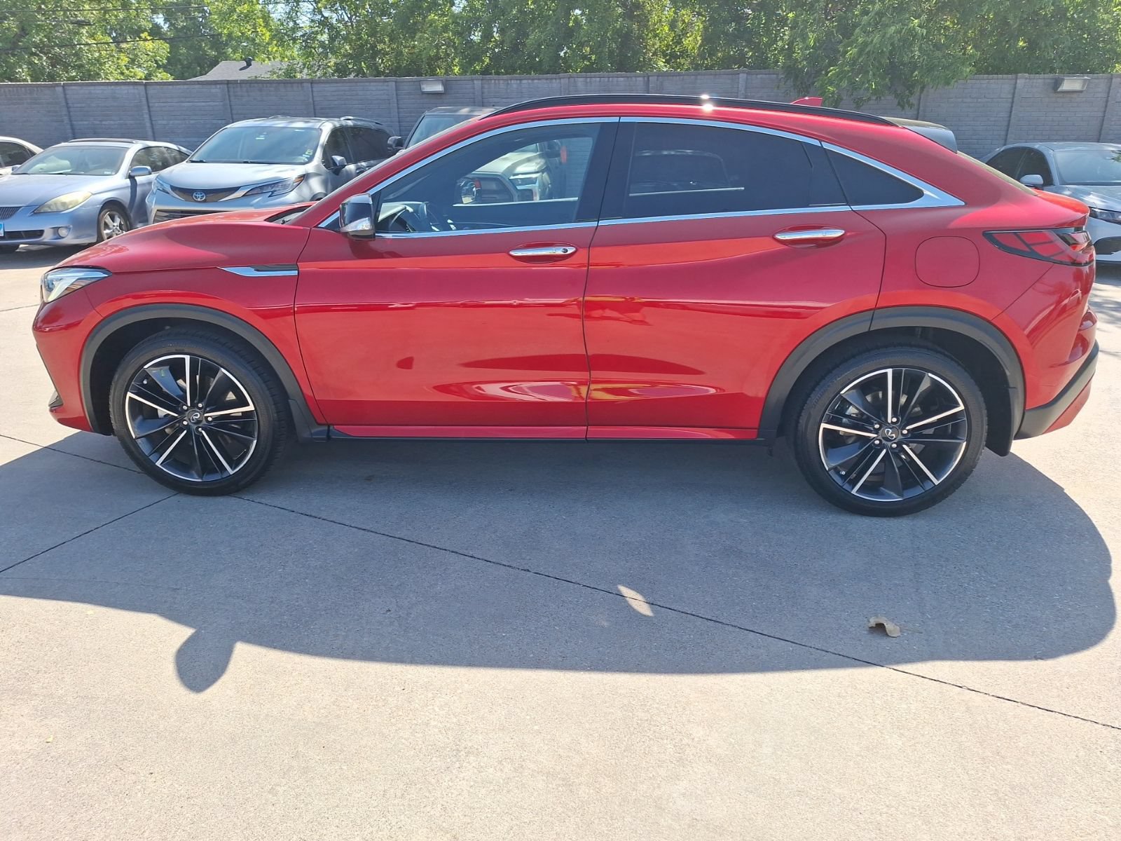 Used 2023 INFINITI QX55 Sensory w/ Lighting Package AWD/4WD image 3