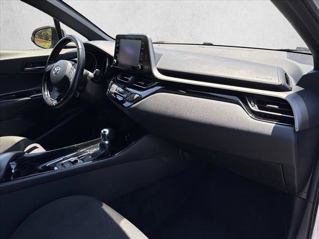 Used 2019 Toyota C-HR XLE FWD image 23