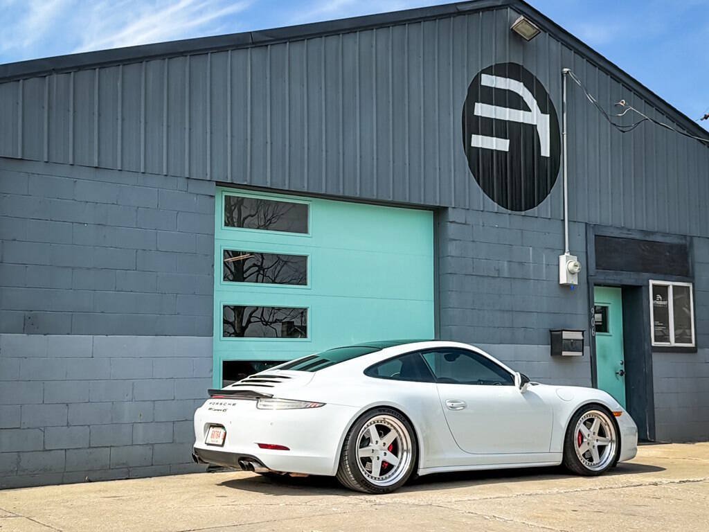 Used 2015 Porsche 911 Carrera 4S AWD/4WD image 10