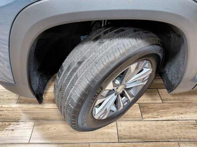 Used 2025 Chevrolet Equinox LT image 19