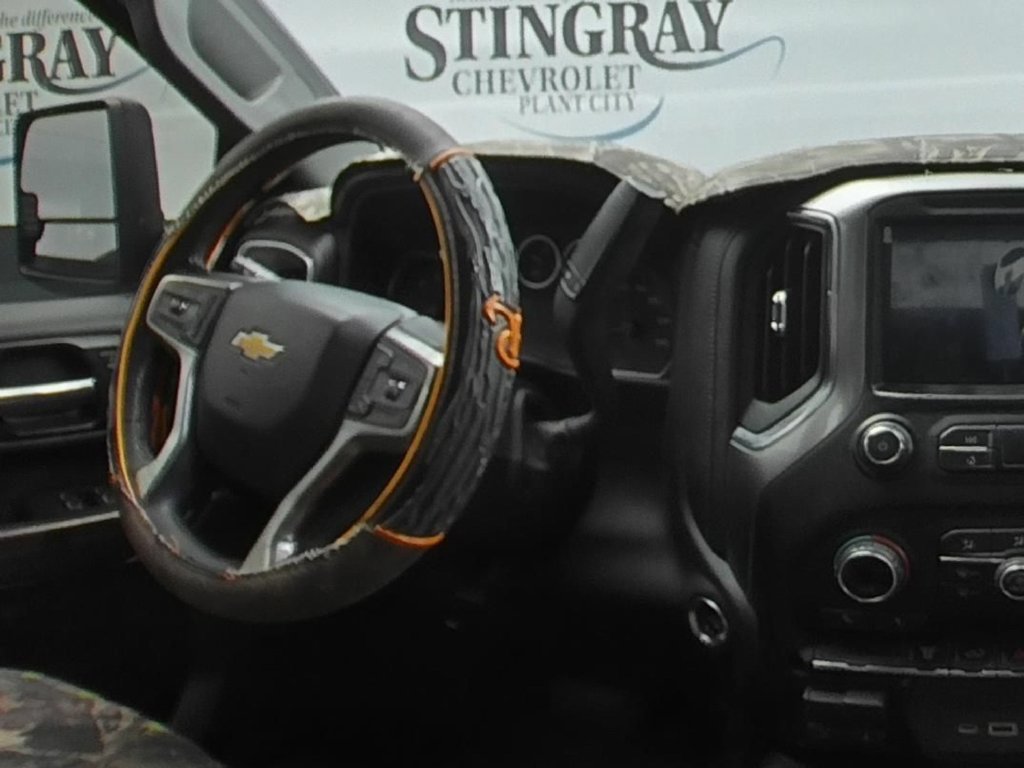 Used 2021 Chevrolet Silverado 2500 LT w/ Convenience Package AWD/4WD image 16