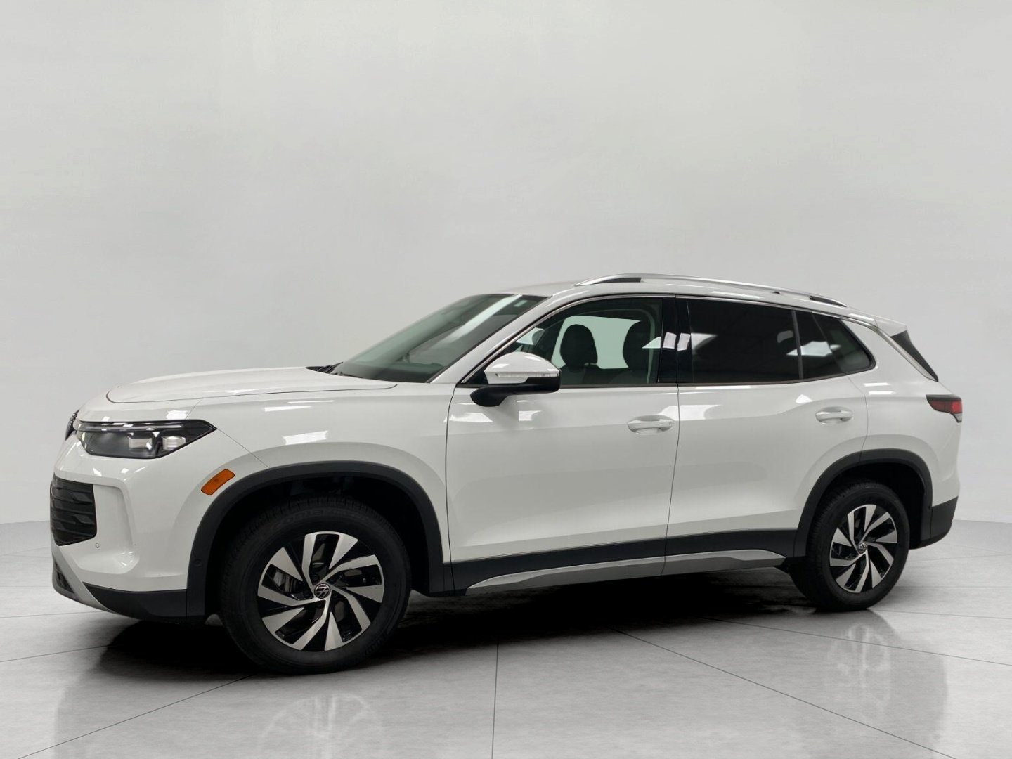 Used 2026 Volkswagen Tiguan S AWD/4WD image 7