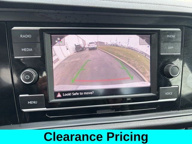 Used 2024 Volkswagen Jetta SE image 21