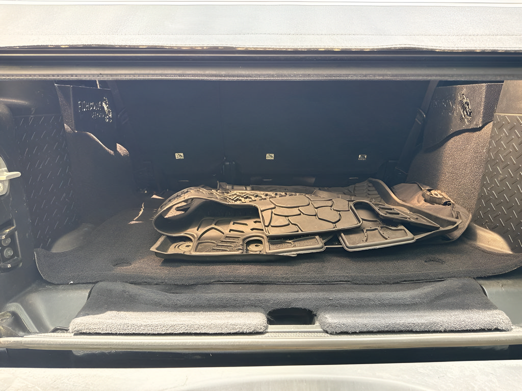 Used 2018 Jeep Wrangler Unlimited Sport AWD/4WD image 28