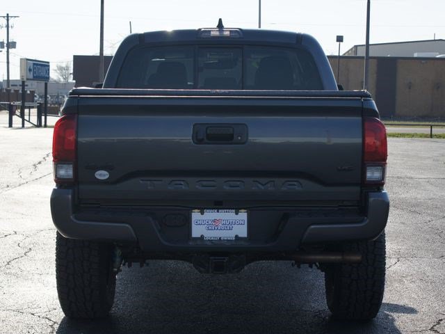 Used 2023 Toyota Tacoma SR AWD/4WD image 3
