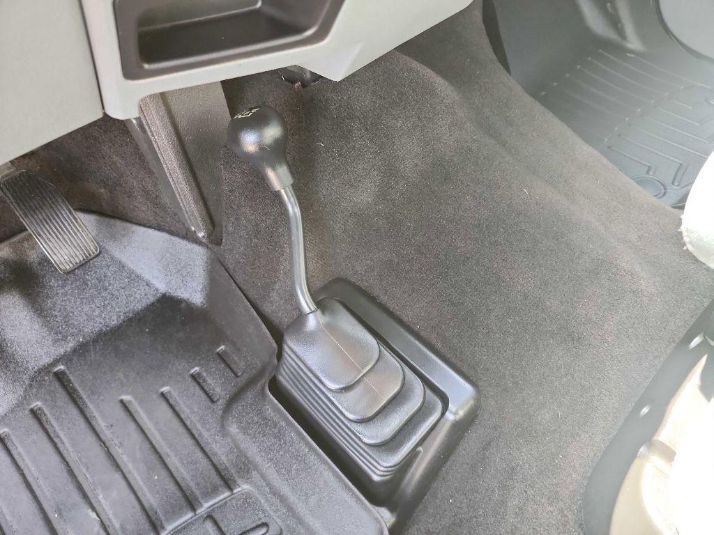 Used 2016 Ford F350 XLT w/ XLT Interior Package image 27