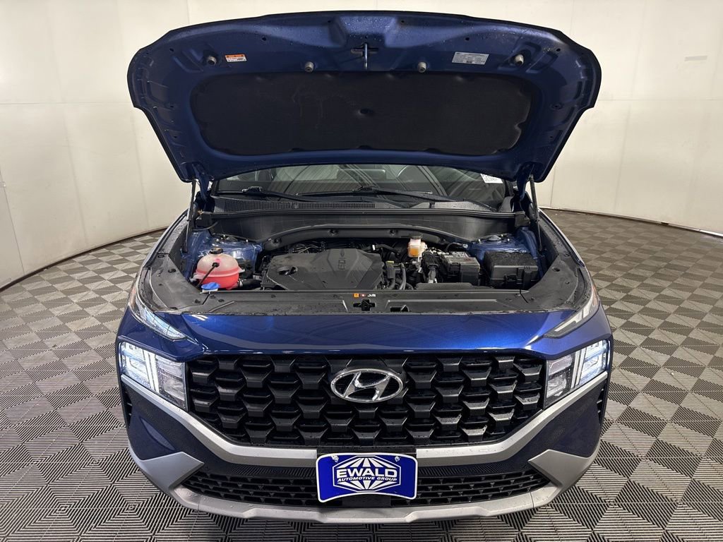 Used 2023 Hyundai Santa Fe SEL image 4