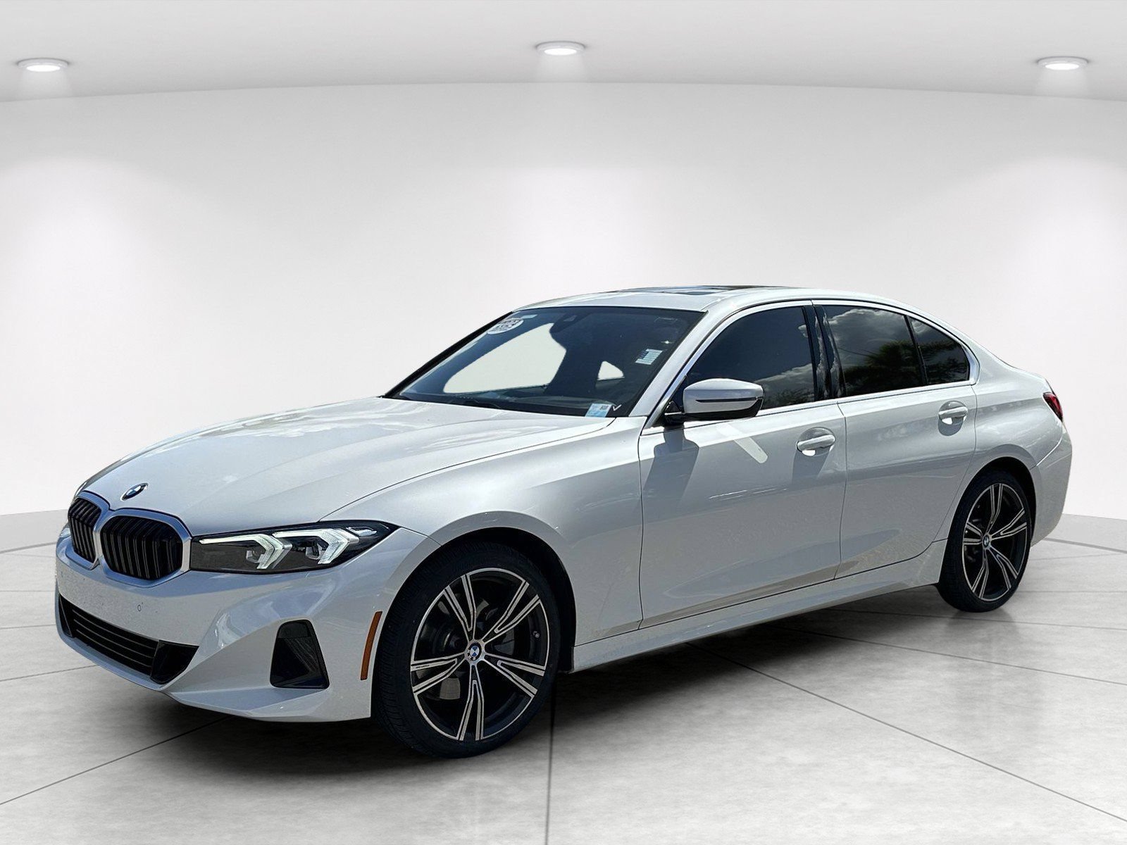 Certified 2024 BMW 330i Sedan w/ Premium Package RWD image 7