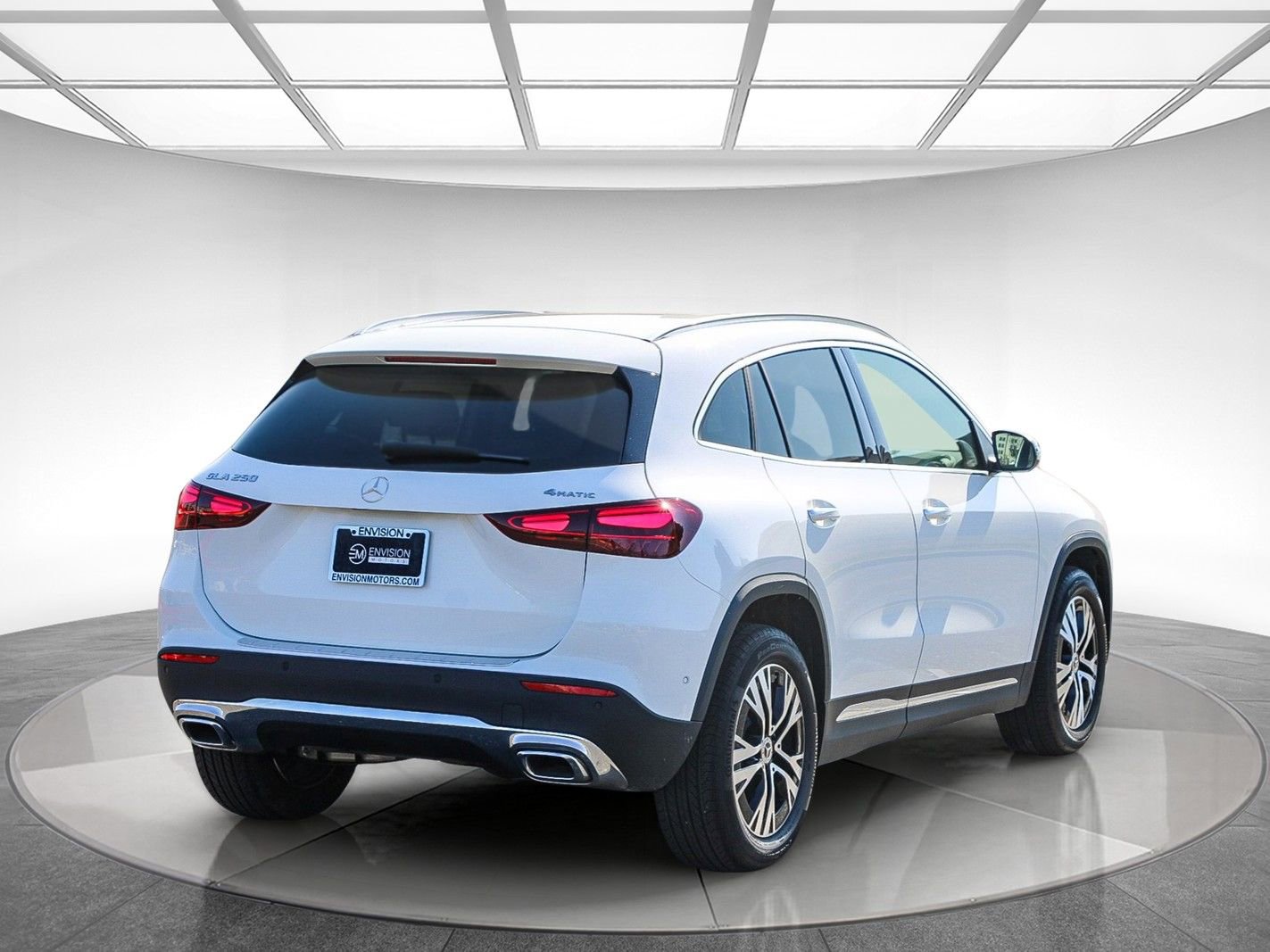 Certified 2025 Mercedes-Benz GLA 250 4MATIC image 4