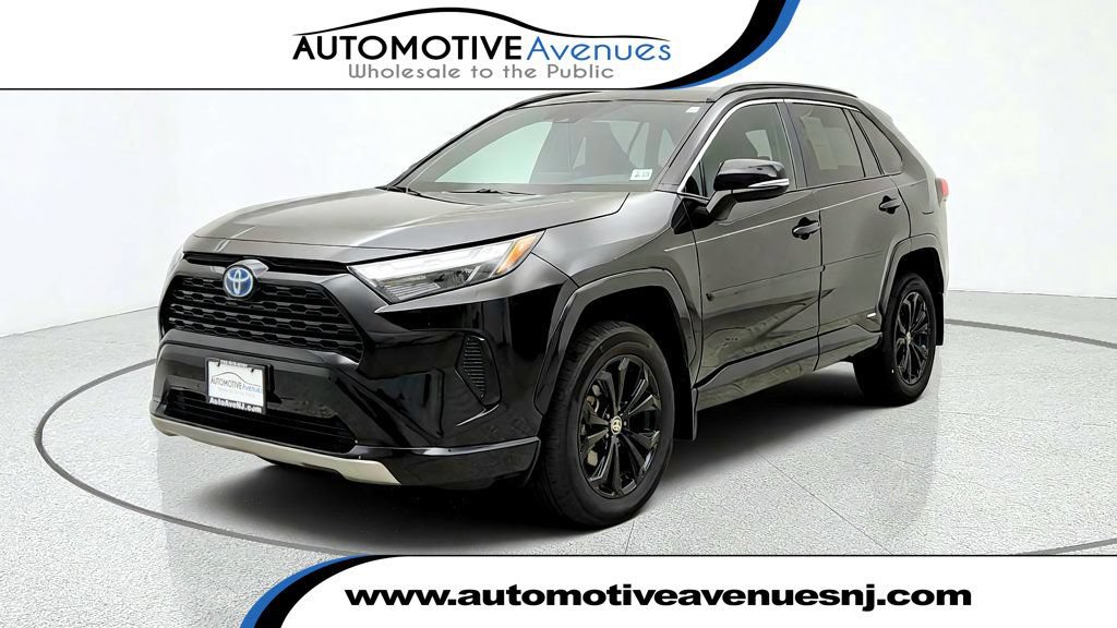Used 2023 Toyota RAV4 SE w/ Convenience Package