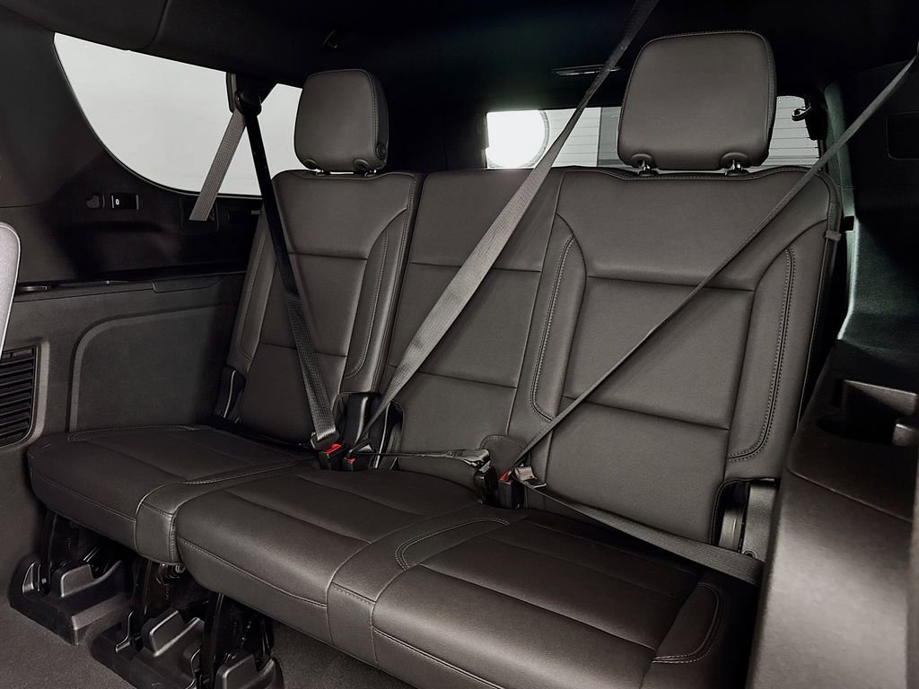 Used 2023 Chevrolet Suburban Z71 AWD/4WD image 14