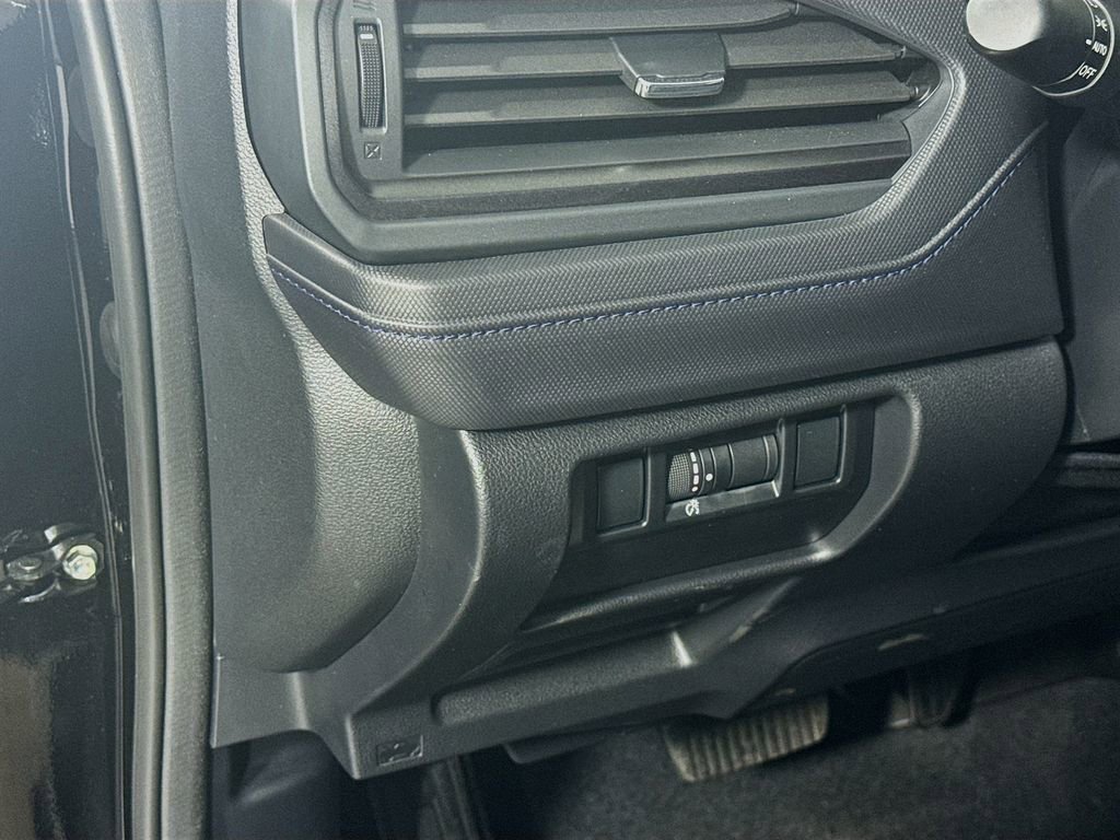 Used 2025 Subaru Forester Premium w/ Convenience Package #1 image 10