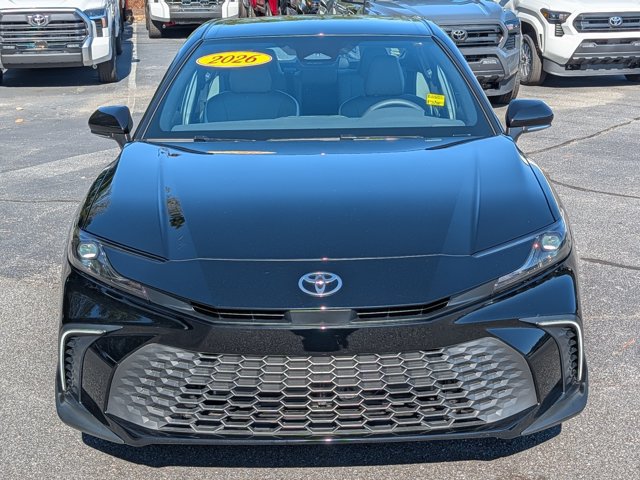 Used 2026 Toyota Camry SE FWD image 2