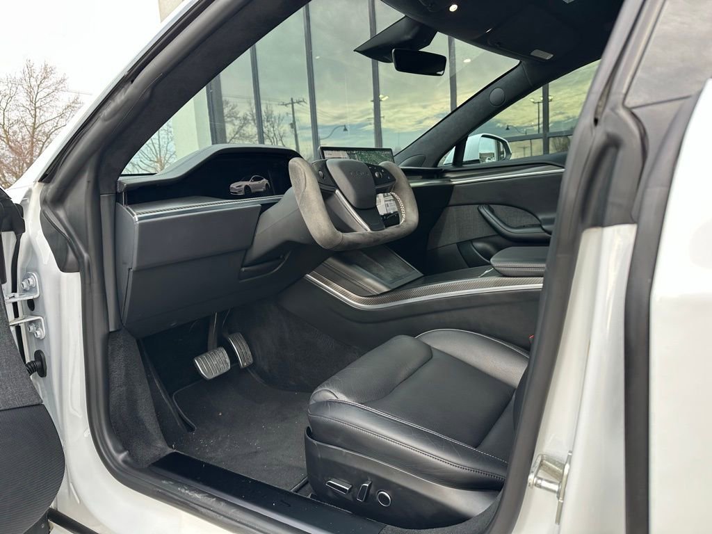 Used 2021 Tesla Model S Plaid image 17