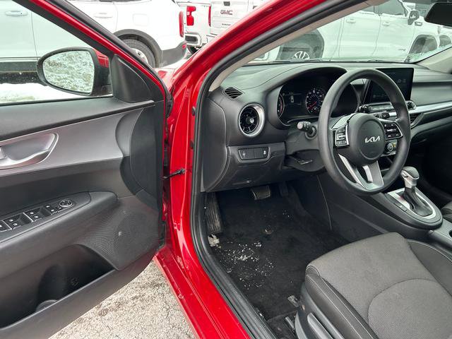 Certified 2022 Kia Forte LXS image 10