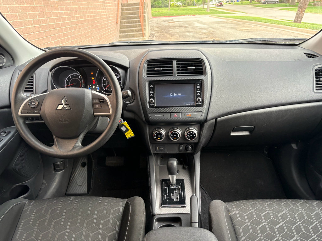 Used 2025 Mitsubishi Outlander Sport ES AWD/4WD image 29