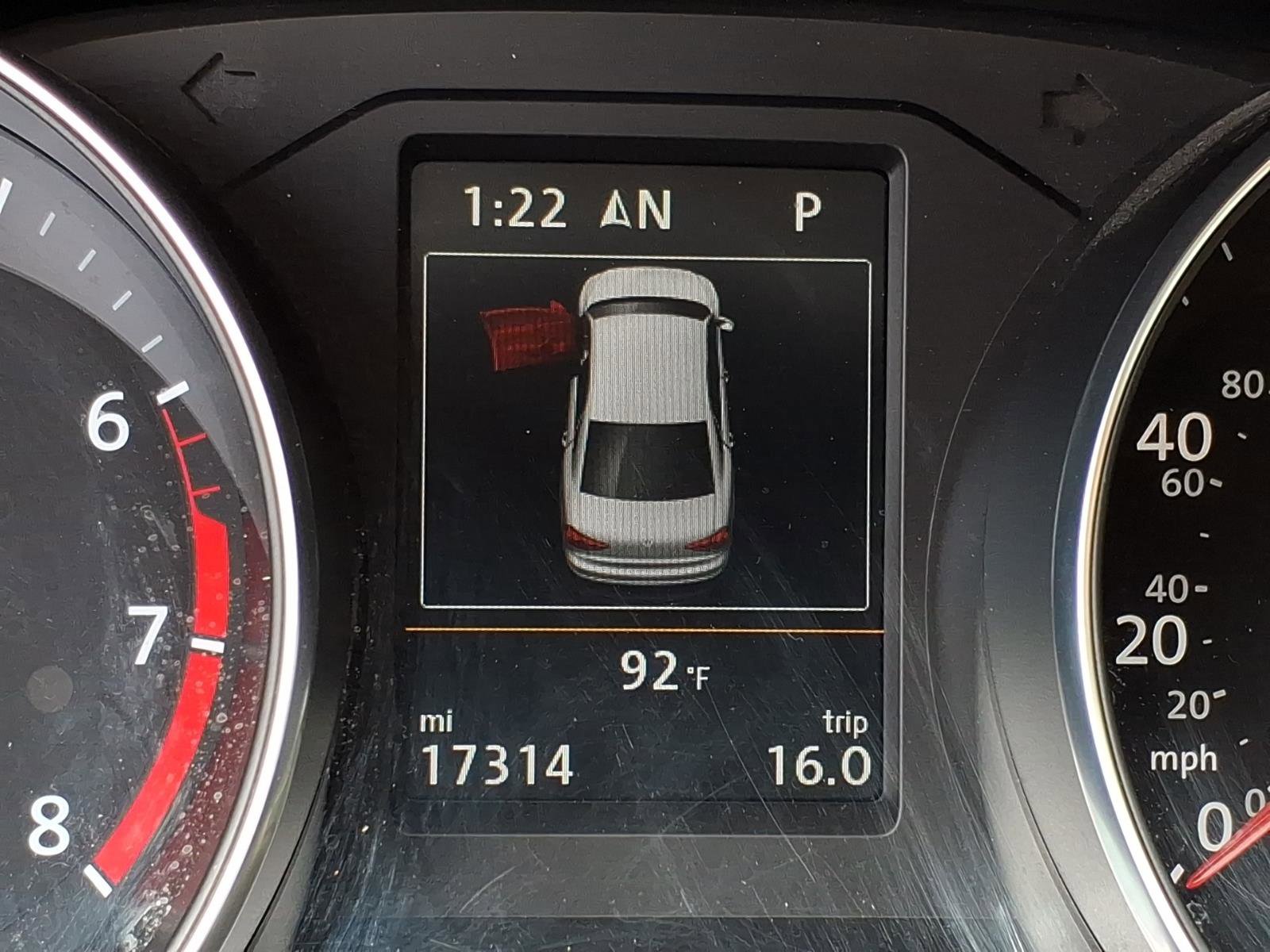 Used 2017 Volkswagen Passat 1.8T SE image 28