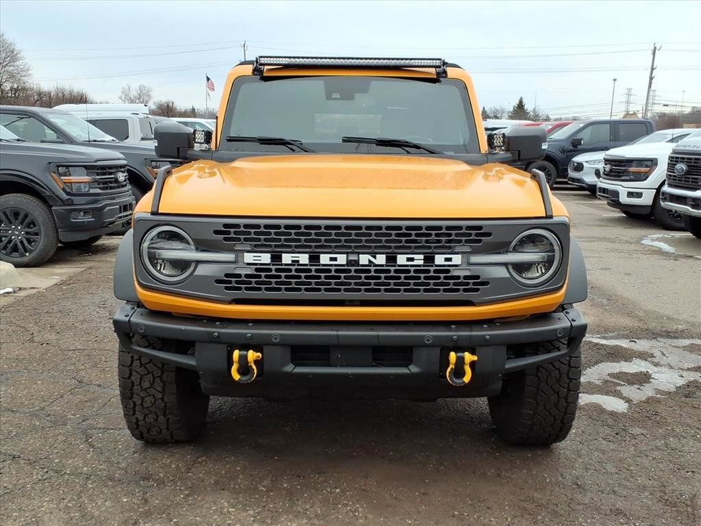 Used 2021 Ford Bronco Badlands image 8