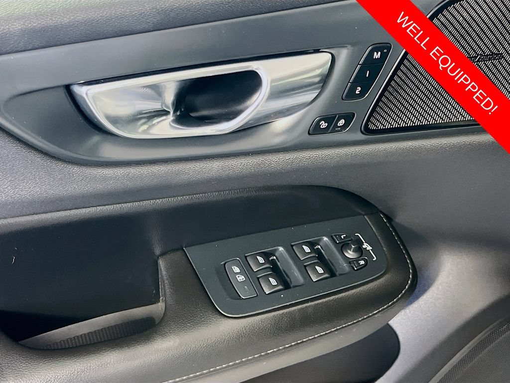 Used 2020 Volvo S60 T5 Momentum FWD image 8