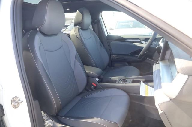 New 2026 Volkswagen Tiguan SE R-Line image 19