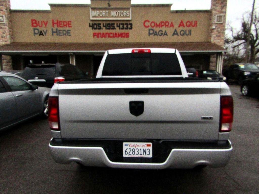 Used 2018 RAM 1500 Classic SLT RWD image 5