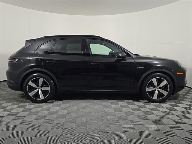 Certified 2026 Porsche Cayenne E-Hybrid image 8