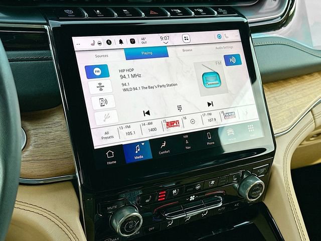 Used 2024 Jeep Grand Cherokee Summit image 23