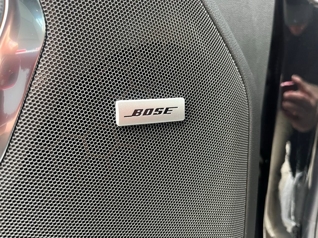 New 2026 Chevrolet Suburban Premier w/ Sun And Tow Package AWD/4WD image 17