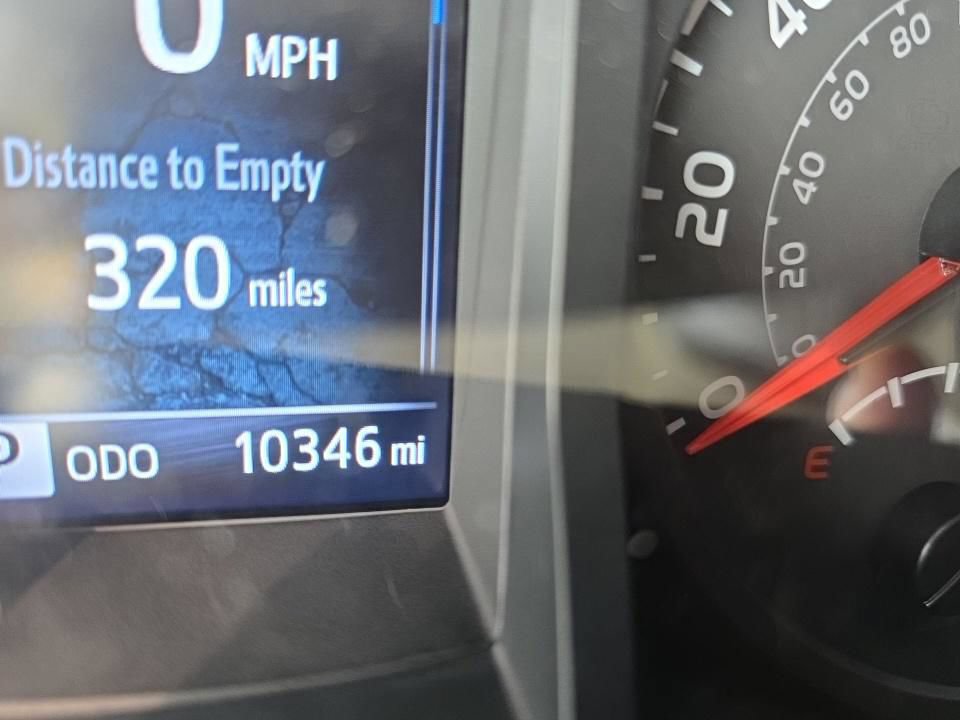 Used 2023 Toyota Tacoma SR w/ SR Convenience Package RWD image 15