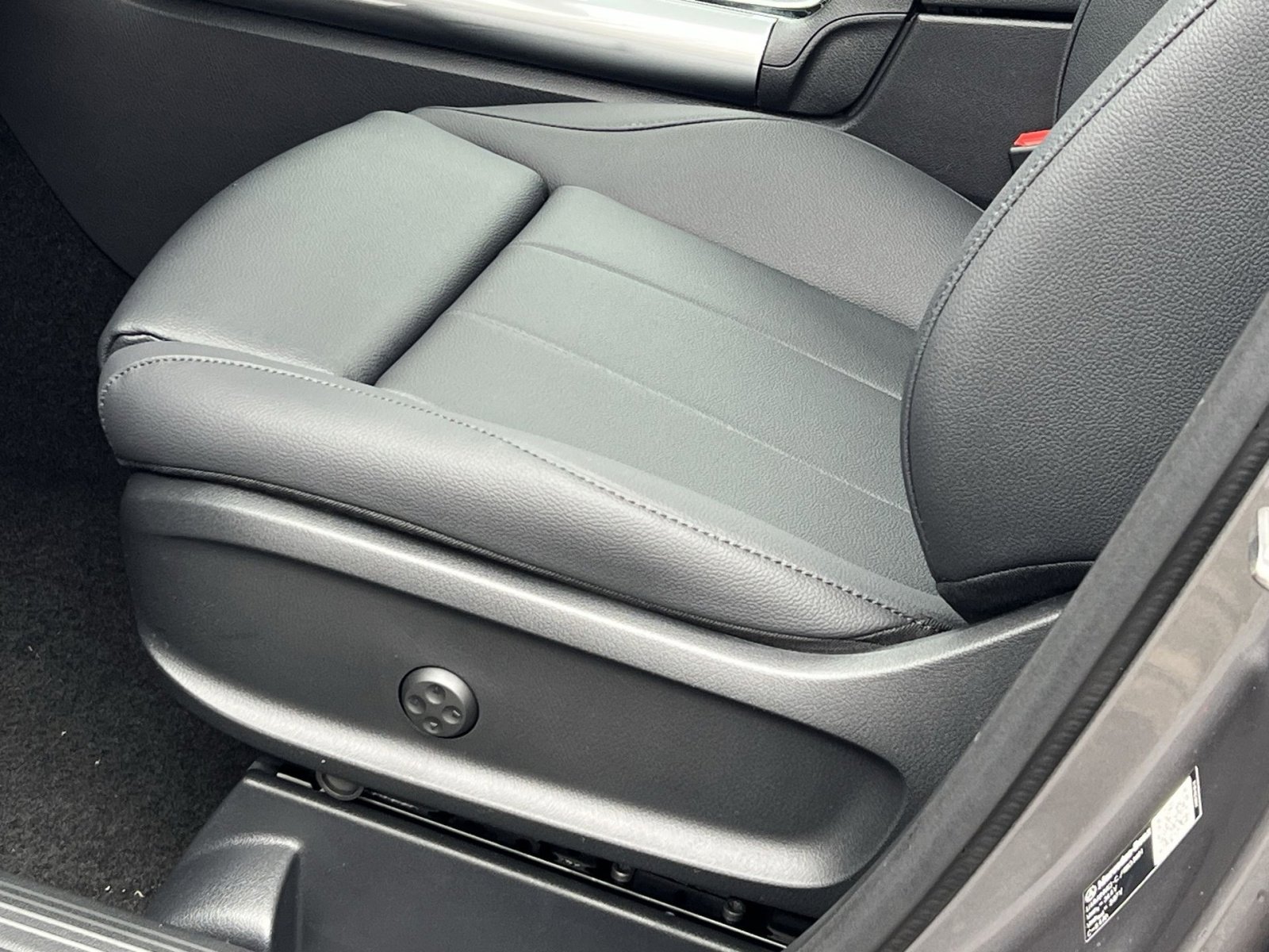 New 2026 Mercedes-Benz GLA 250 4MATIC image 12