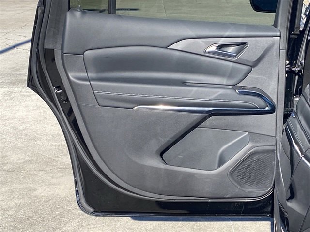 Certified 2025 Chevrolet Traverse LT image 38