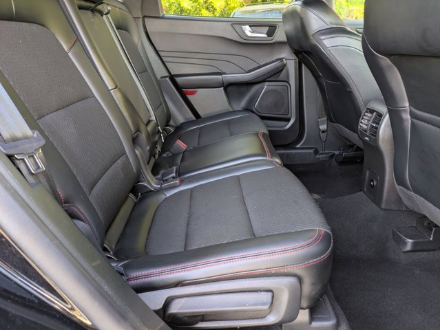 Used 2025 Ford Escape ST-Line image 24