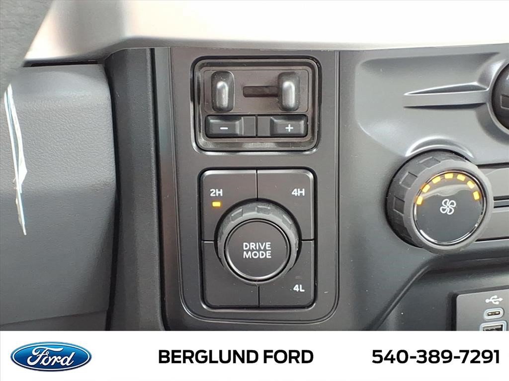 New 2026 Ford F550 4x4 Regular Cab Super Duty image 18