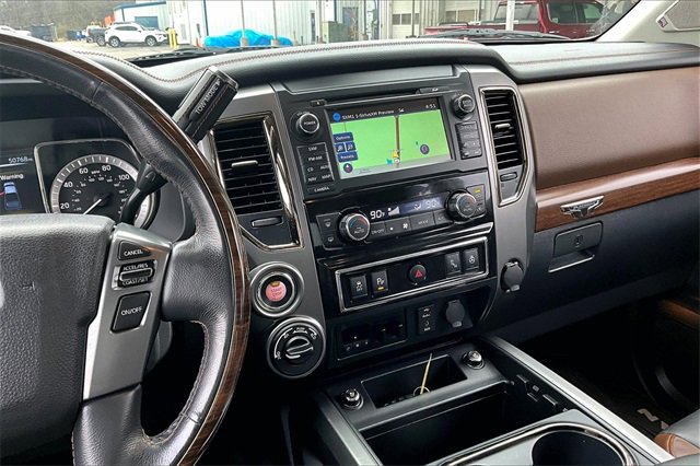 Used 2017 Nissan Titan Platinum Reserve image 10