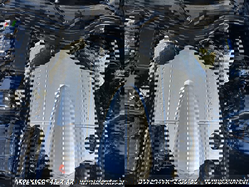 Used 2008 Chrysler Crossfire Limited image 24