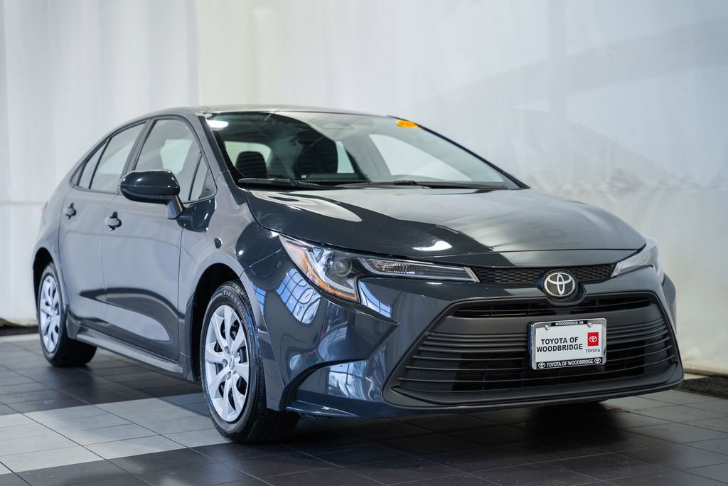 Used 2024 Toyota Corolla LE image 1