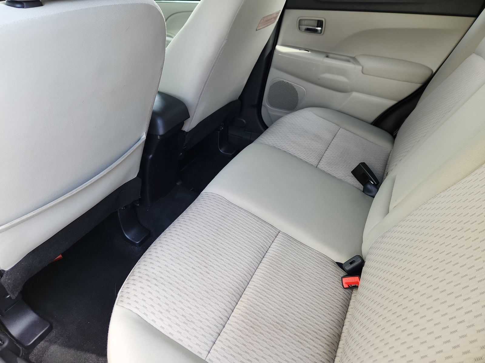 Used 2017 Mitsubishi Outlander Sport ES AWD/4WD image 11