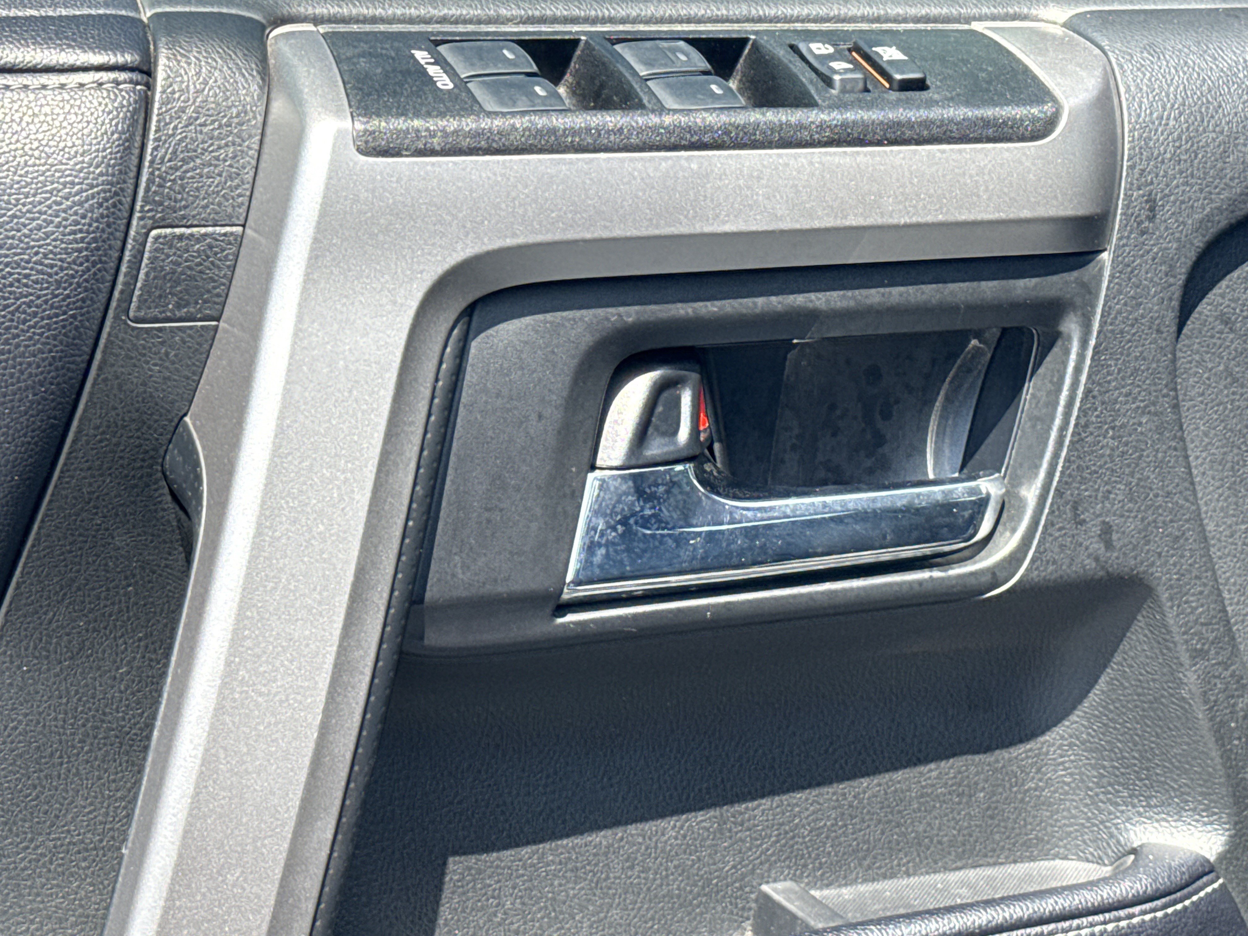 Used 2019 Toyota 4Runner Limited AWD/4WD image 15
