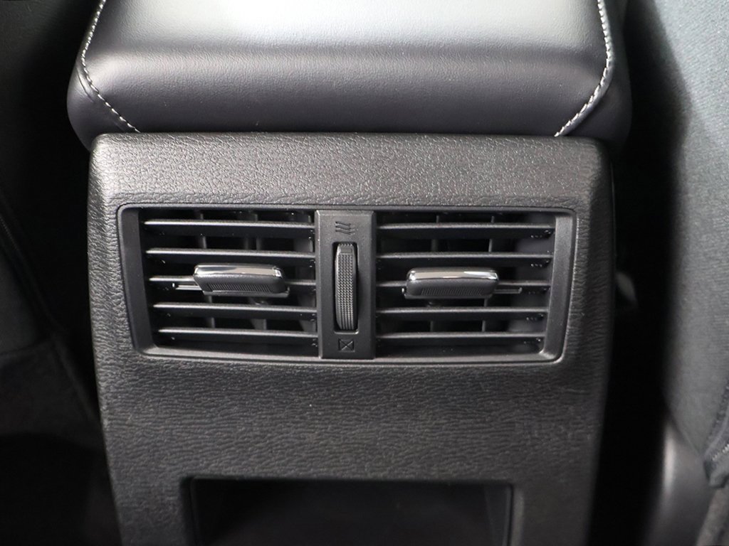 New 2026 Mitsubishi Outlander ES image 32