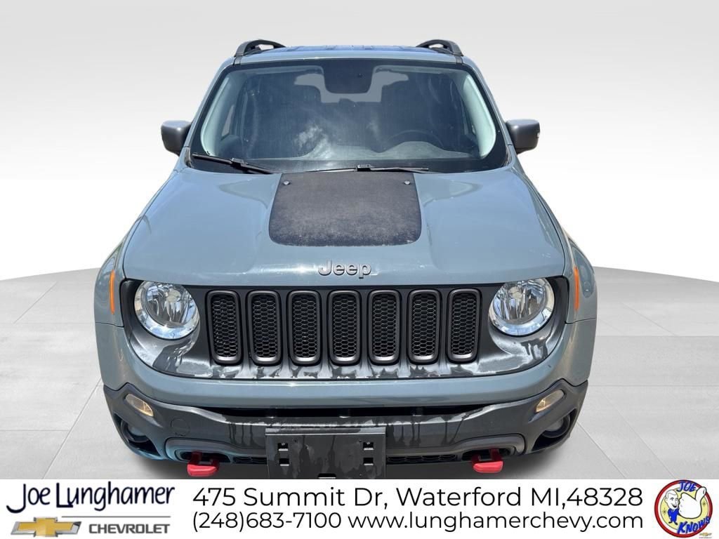 Used 2016 Jeep Renegade Trailhawk AWD/4WD image 9