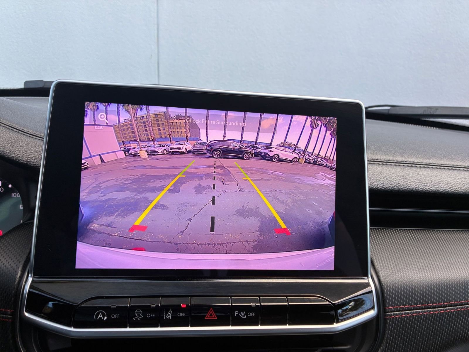 Used 2025 Jeep Compass Trailhawk w/ Trailer Tow Group image 23