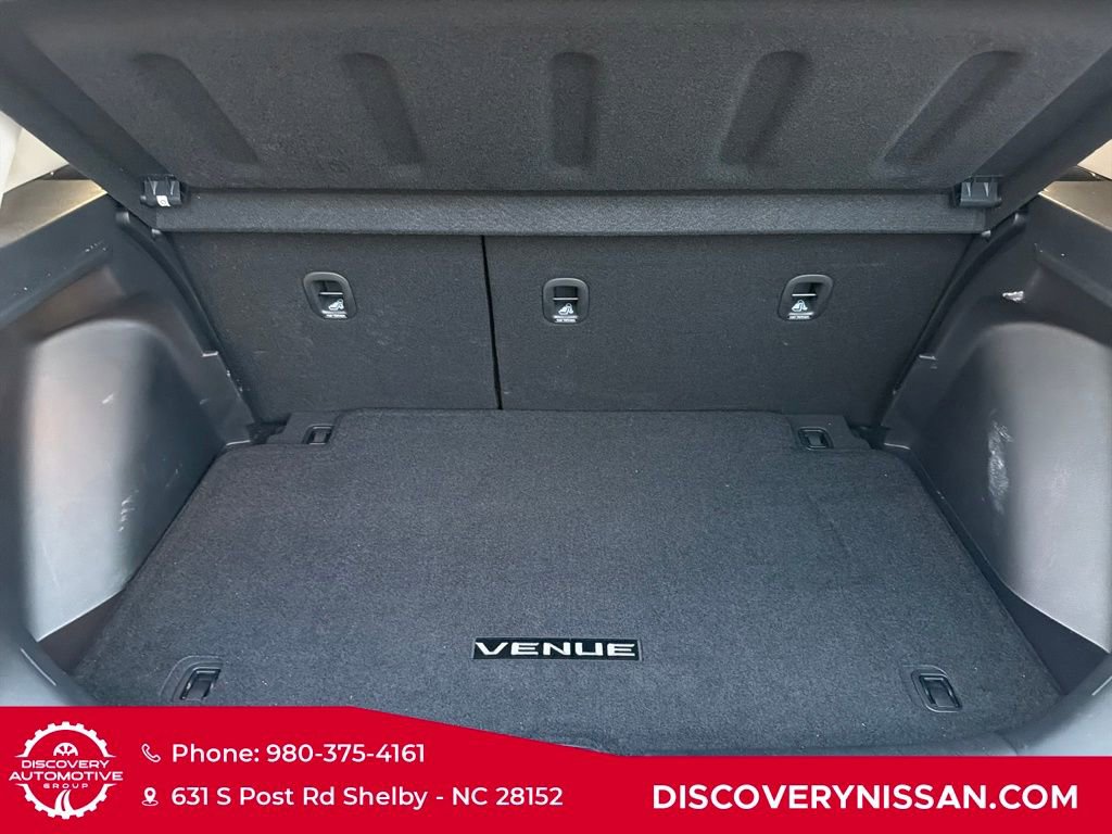 Used 2023 Hyundai Venue SEL image 35