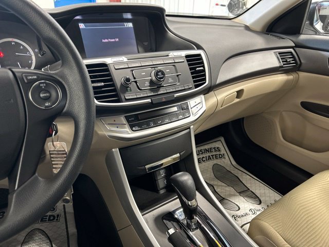 Used 2015 Honda Accord LX image 26