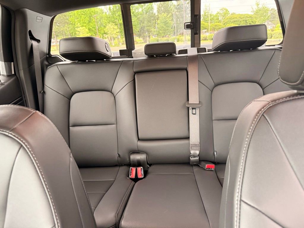 New 2026 Chevrolet Colorado LT w/ LT Convenience Package RWD image 16